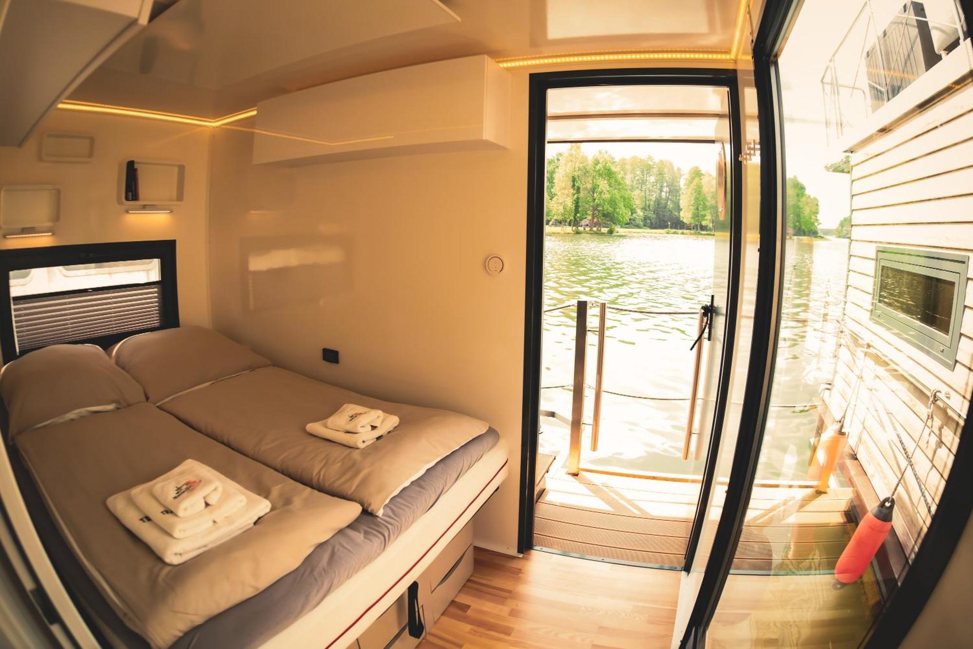 Traumzeitboot2 Auf Dem Scharmuetzelsee 巴特萨罗皮斯库夫 外观 照片